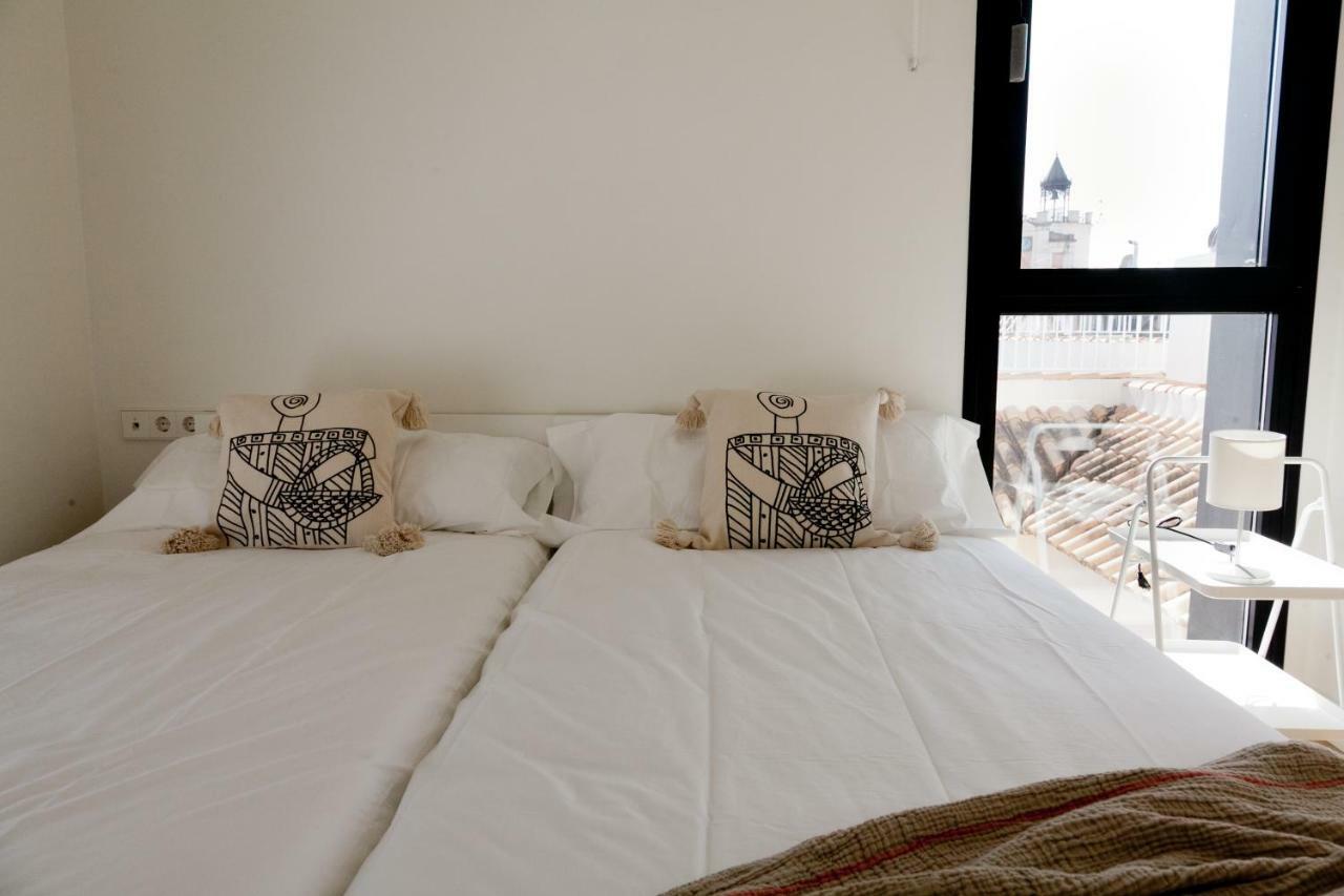 Gotoseville Gerona Suites Exterior photo