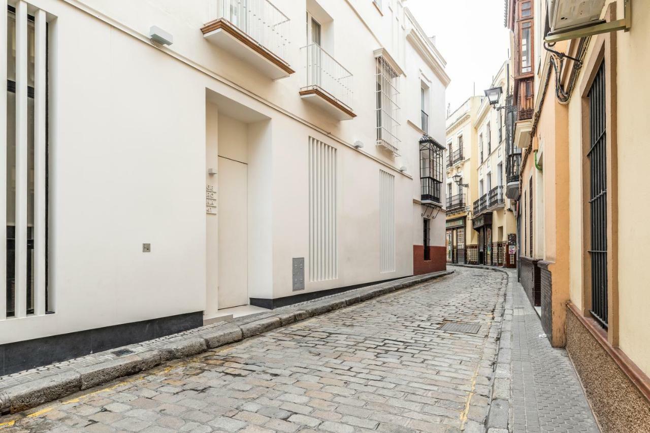 Gotoseville Gerona Suites Exterior photo